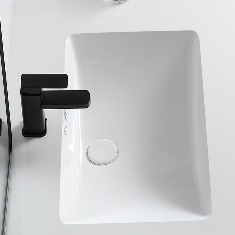 Traditional Undermount Bathroom Sink Porcelain with Overflow and Drain Assembly Basin Sink