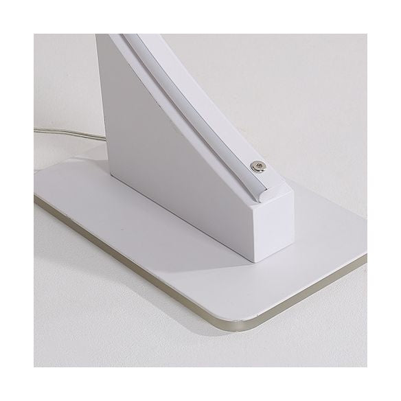 Nordic Artistic Simple Modern Style LED Table Lamp for Living Room Bedroom