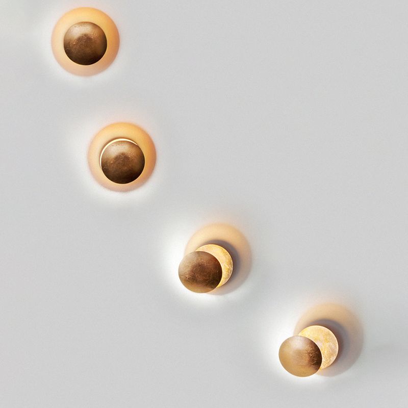 Light Luxury Metal Wall Light Circle Shape LED Rotatable Wall Lamp for Bedroom