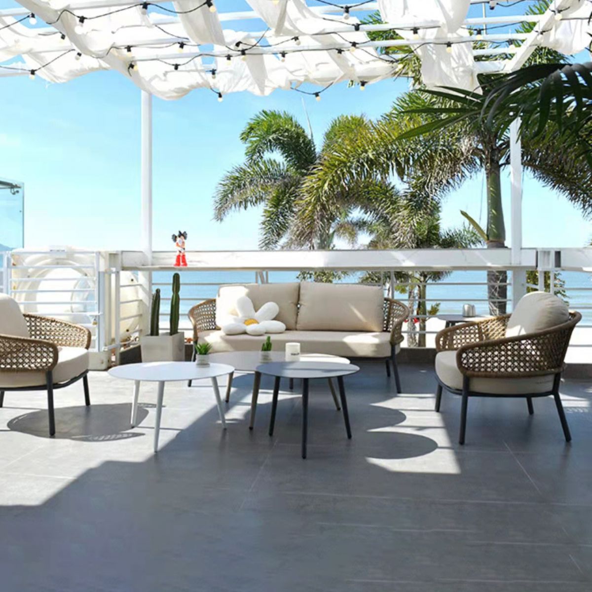 Rust and Water Resistant Patio Sofa Contemporary Outdoor Sofa with Cushion