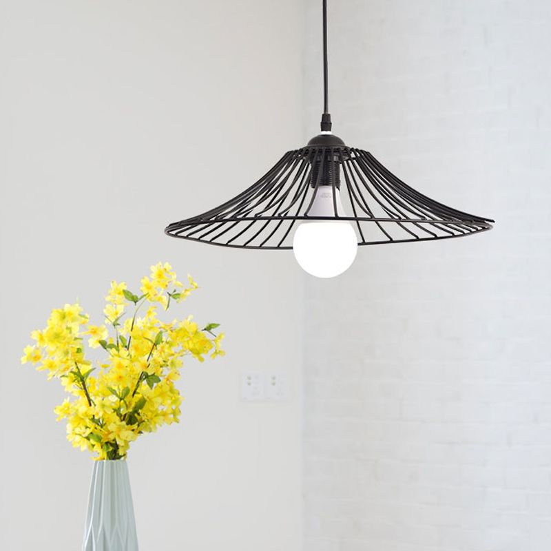 Black Lotus Leaf Cage Plafond Pendant Light Kit de lampe suspendue en fer simple 1-Bulb pour salle à manger