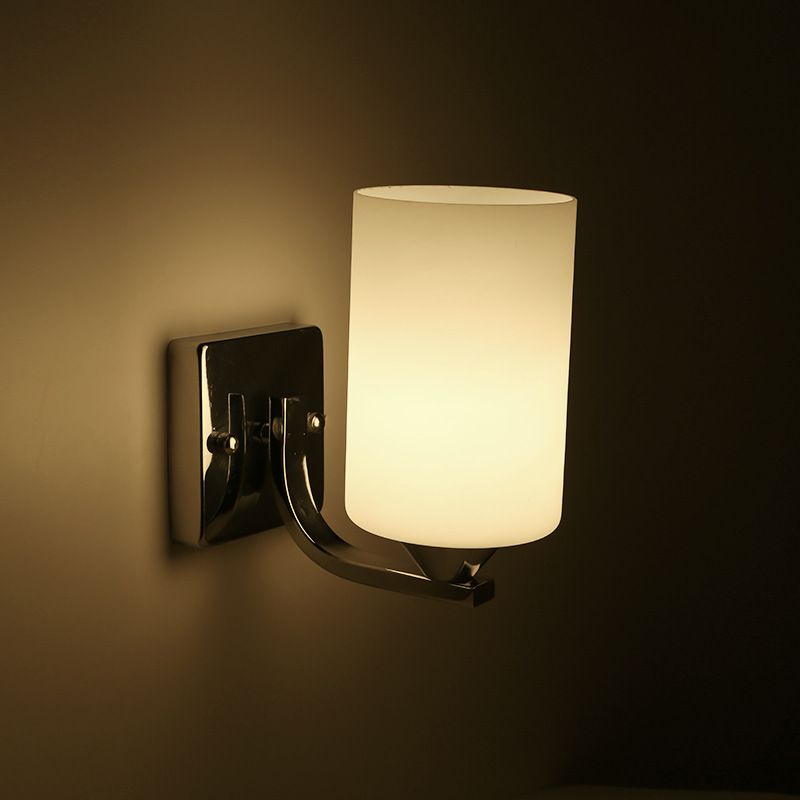 Lámpara de pared de vidrio cilíndrico de leche blanca accesorio de iluminación de estilo de estilo contemporáneo en plata pulida