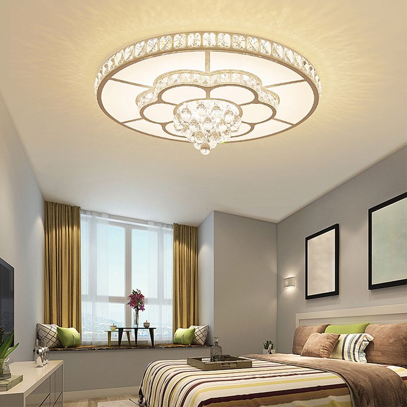 Minimalist Round Flush Ceiling Light Crystal Sitting Room LED Flush Mount Fixture in White