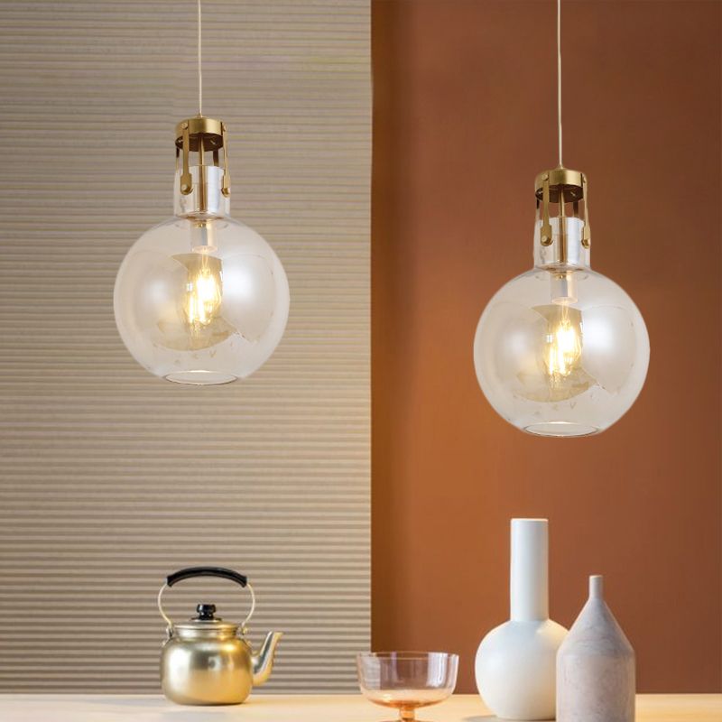 1-licht bedhanger lamp postmodern messing hangend licht met bal cognac glazen schaduw