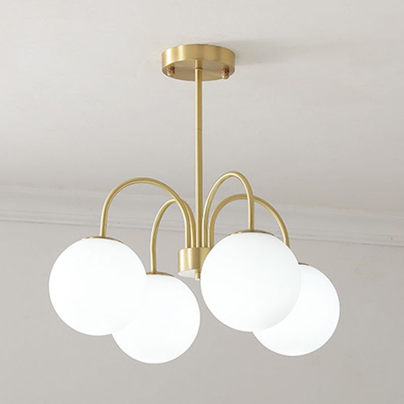 Luci multi -luci a sospensione a sospensione a sospensione a sospensione moderna lampadario a soffitto in vetro di latte