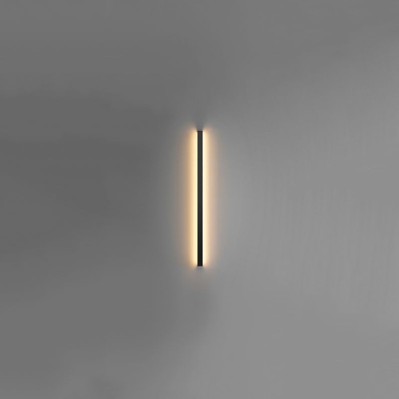1-Light Linear Shade Wall Sconce Modern Style Metal Wall Lighting in Black