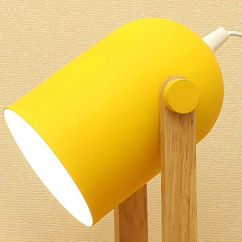 Macaron Simplicity Bell Lampada da tavolo Lampada metallizzata per camera da letto con supporto a penna