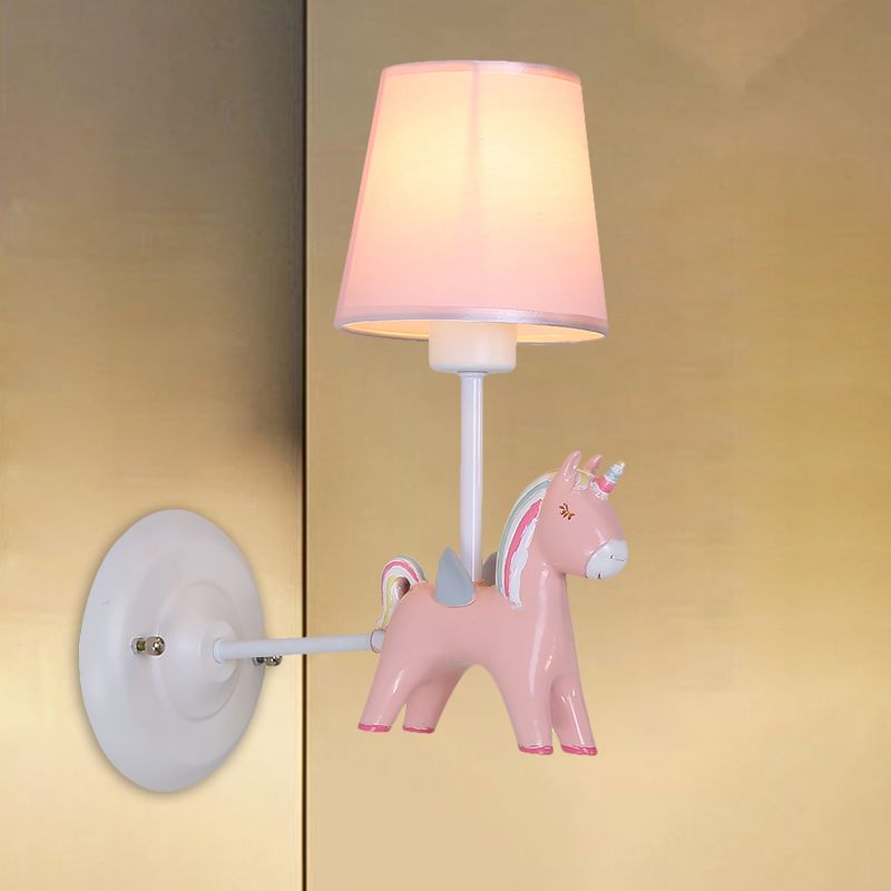 Fabric de la pared cónica Macaron 1 Ideas de iluminación de pared de bulbo con unicornio deco en rosa/azul