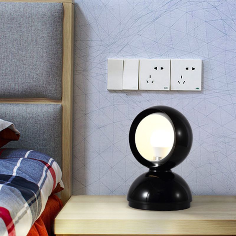 Zwarte afwerking Zwijkaneel Tafelverlichting Minimalistisch 1 kop metalen bureaulamp voor het bedzijde