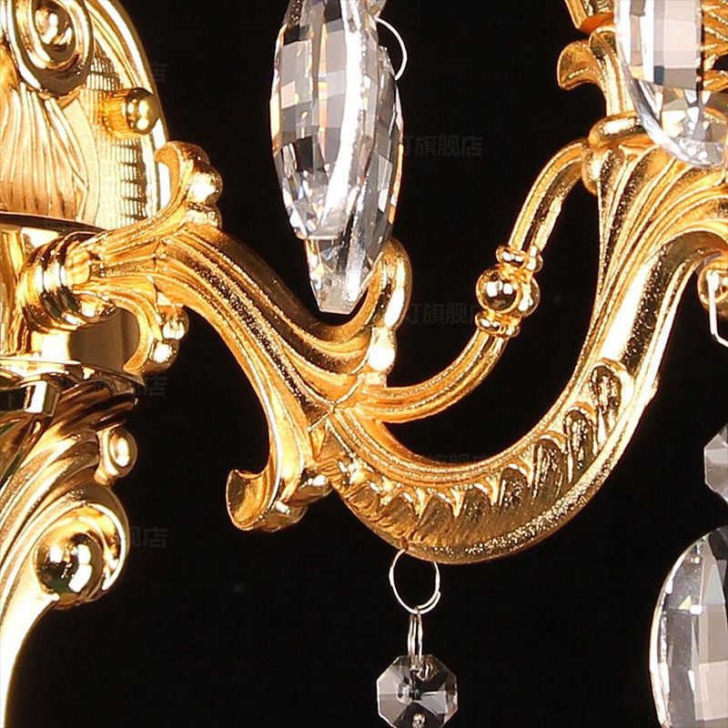 Gold Candle Sconce Light Traditional Metal 2 Heads Living Room Mur Mount Lumière avec Crystal Drop