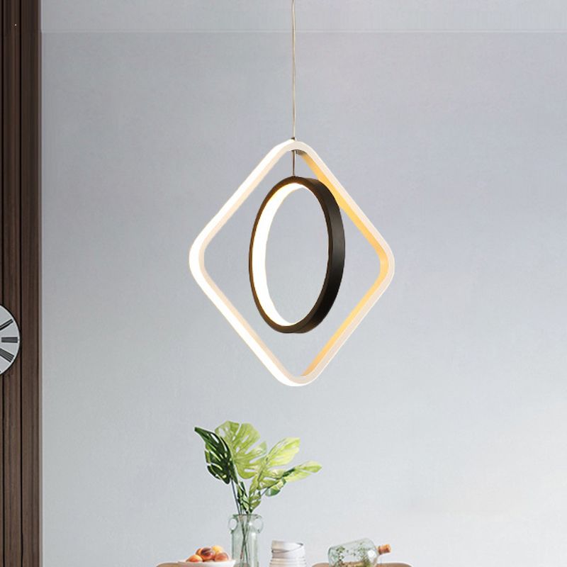 Suspension LED moderne Light Black Hoop et pendentif de plafond carré avec une teinte acrylique en lumière chaude / blanche