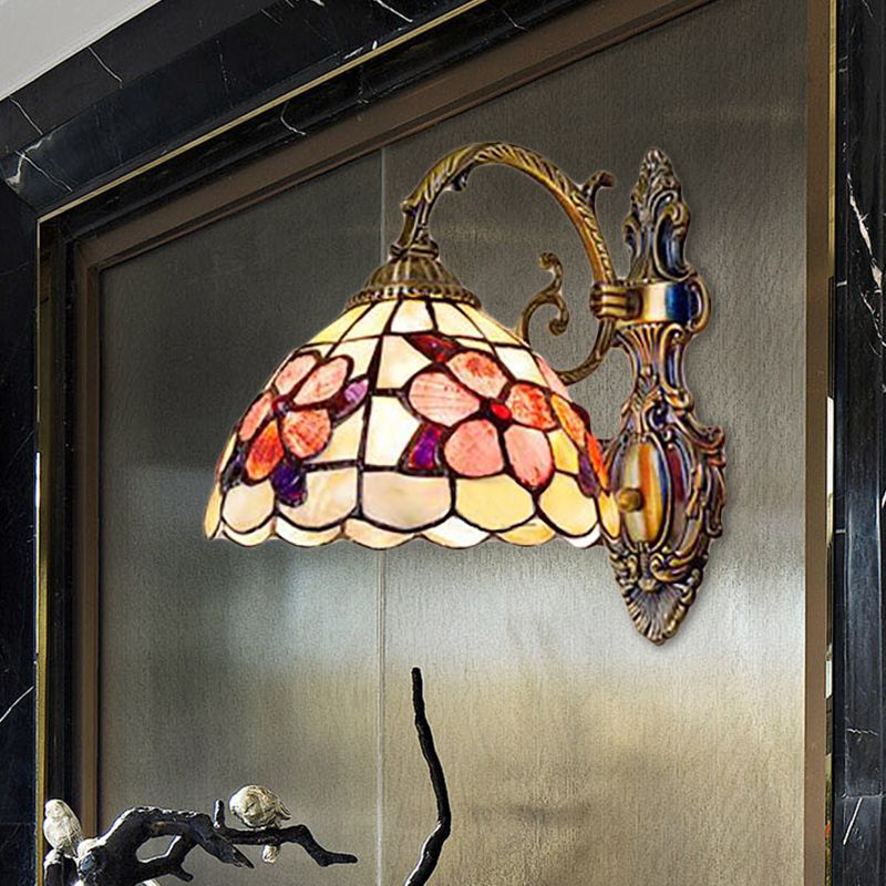 Bowl-Shaped Wall Mount Fixture Stained Glass 1 Light Wall Lighting with Flower Pattern in Antique Brass