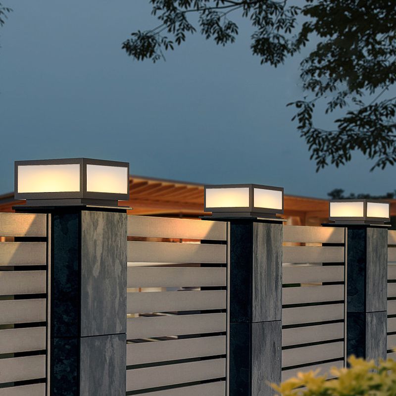 Rectangle Shape Metal Outdoor Light Modern Style 1 Light Solar Pillar Light in Black