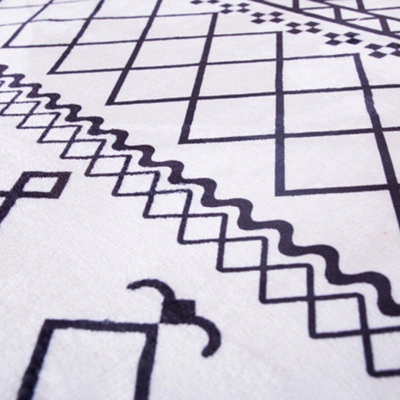 Modern Geometric Carpet Simplicity Washable Polyester Rug Stain Resistant Carpet for Home Decor