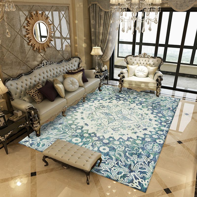 Traditional Indoor Rug Polyester Floral Design Carpet Stain Resistant Area Rug for Home Decor