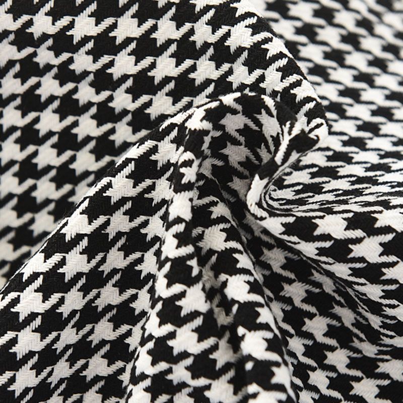 Cotton Blend Ottoman Houndstooth Pattern Fade Resistant Round Ottoman with Wheels