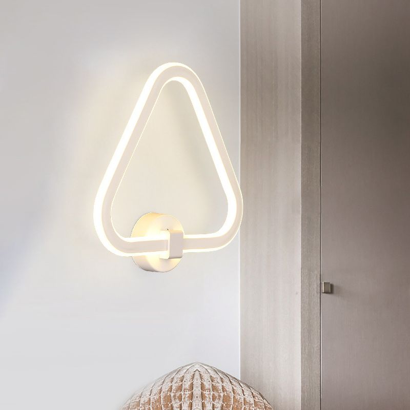 White Triangle Frame Wall Mount Light Modernism LED Acrylic Wall Lamp Sconce for Balcony