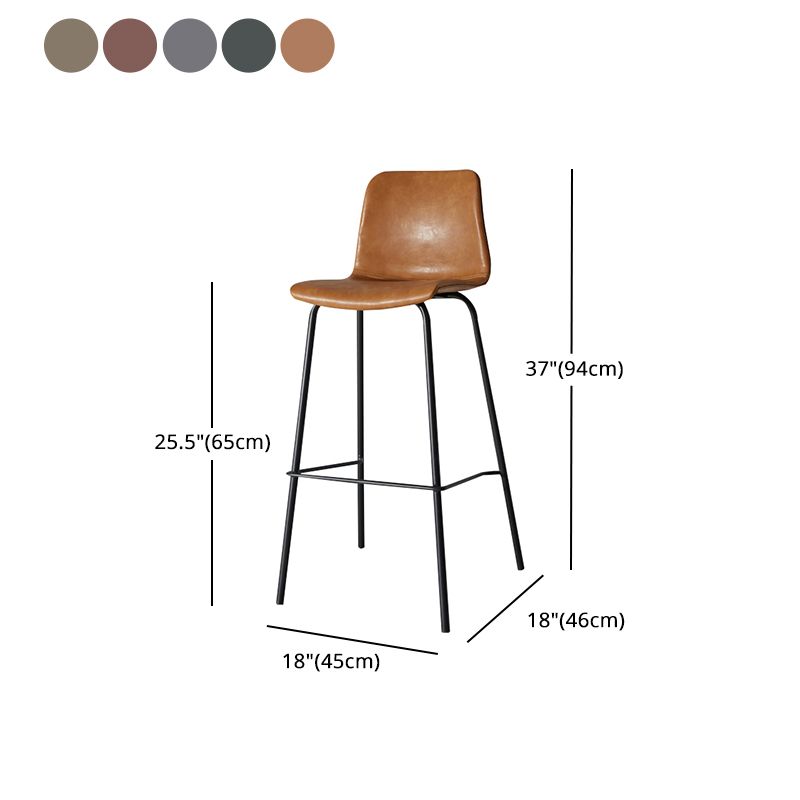 Taburete de bar de cuero interior moderno con reposapiés y respaldo bajo
