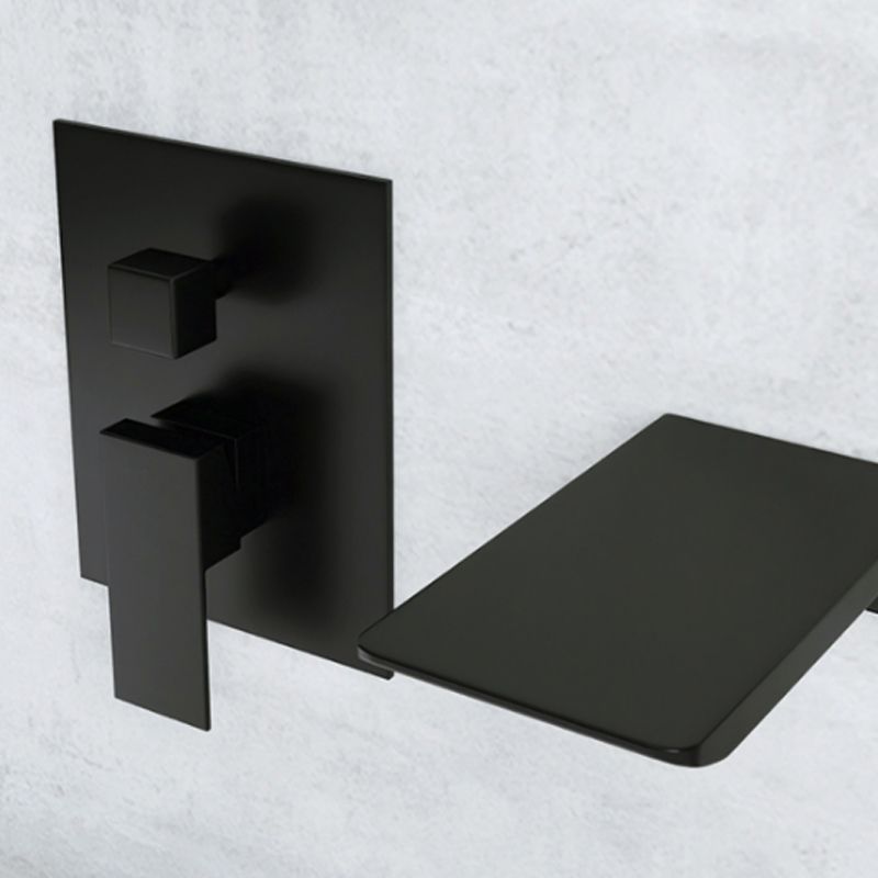 Modern Wall Mounted Metal Tub Filler Single Handle Bathroom Faucet