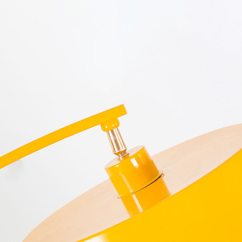 Lampe de lecture de sol en métal macaron arcate la lumière du sol à 1 lumière pour la chambre