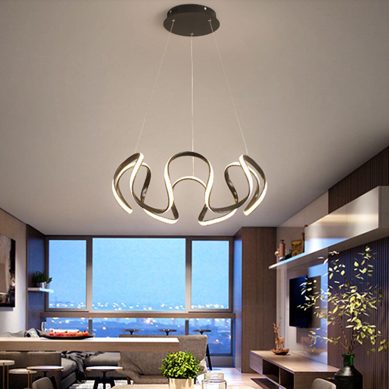 Luz colgante de LED de metal en moderna luz de techo lineal de estilo conciso con sombra de gel de sílice