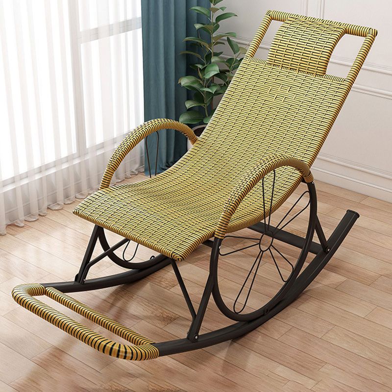 Modern Spindle Rocking Chair Metal Frame Wheel Handrail Woven Rope Rocker Chair for Home