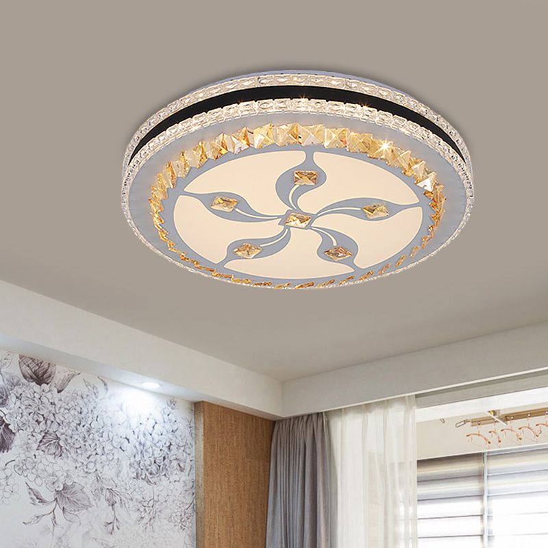 Lámpara circular de techo LED de cristal facetado modernista, montaje empotrado en cromo con diseño de nudo/flor