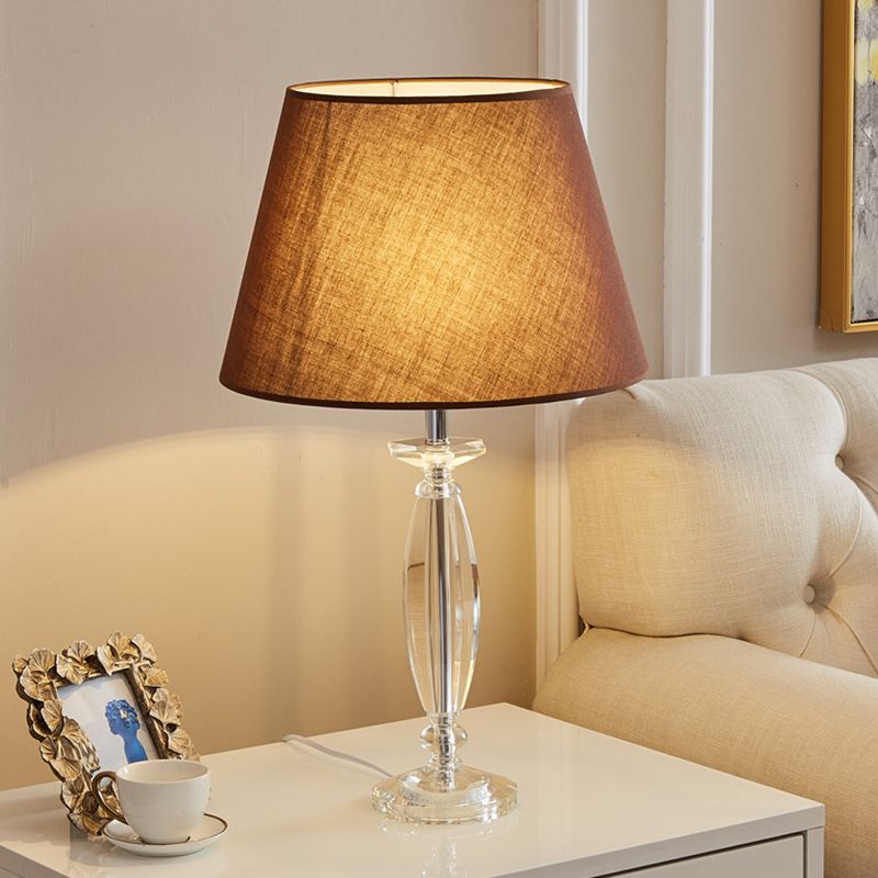1-head stof schaduwtafel licht traditioneel wit/vlas/koffie taps toelopende studieruimte nachtkastje lamp met kristalbasis