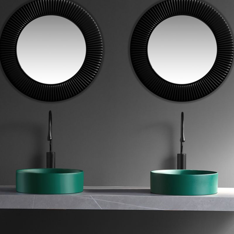 Modern Vessel Bathroom Sink Round Porcelain with Pop-Up Drain Basin Sink