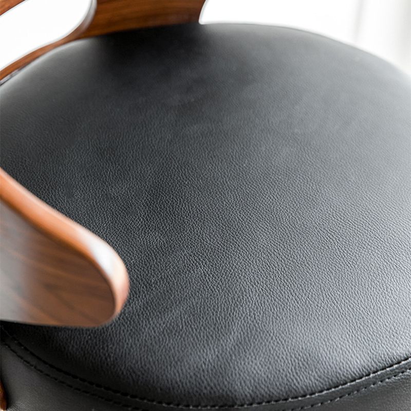Moderner Metallhocker mit drehbarem und höhenverstellbarem, schlichtem Barhocker für das Wohnzimmer