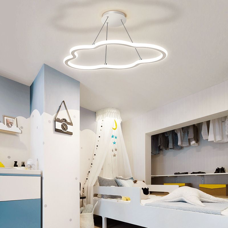 Nordic Cloud Chandelier Metal Single Light LED Chandelier Pendant pour le salon