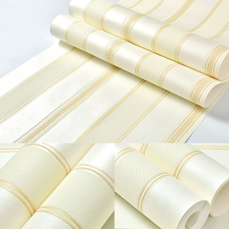 Simplicity Stripe Wallpaper for Dining Room 57.1-sq ft Wall Covering in Soft Color