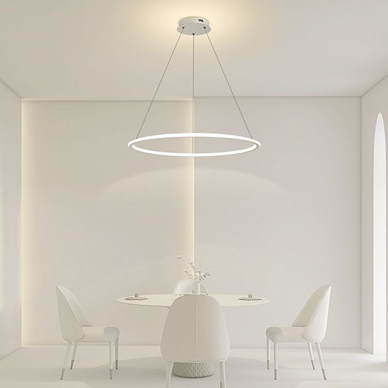 Lampaggio della sala da pranzo moderna per sala da pranzo.