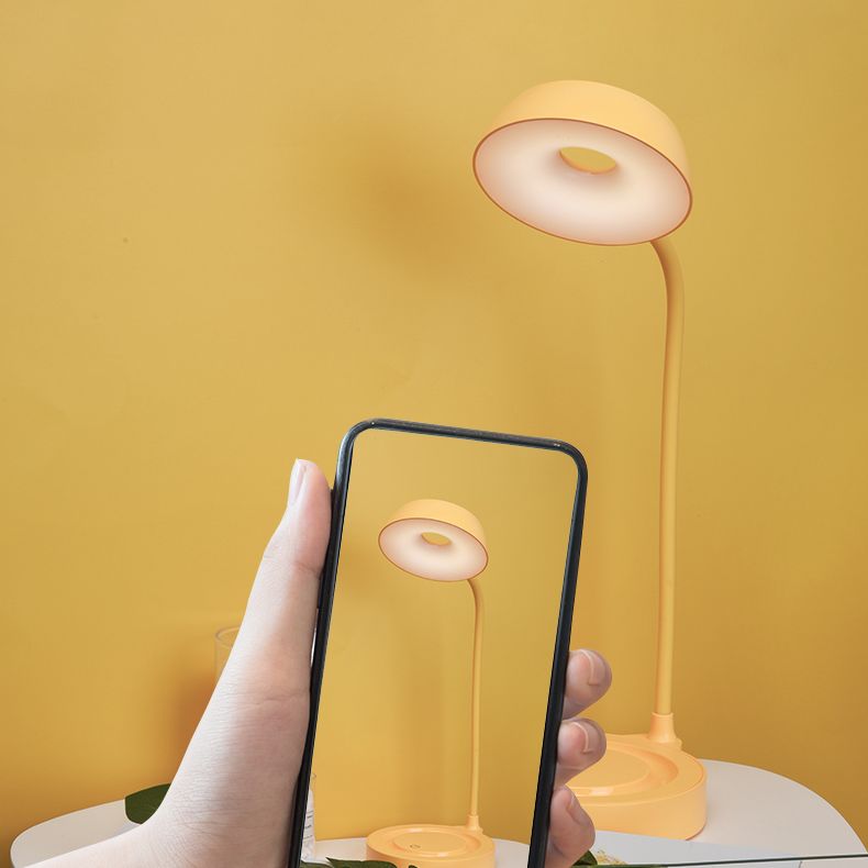 Macaron LED Table Lamp Flexible Gooseneck Nightstand Light with Plastic Shade