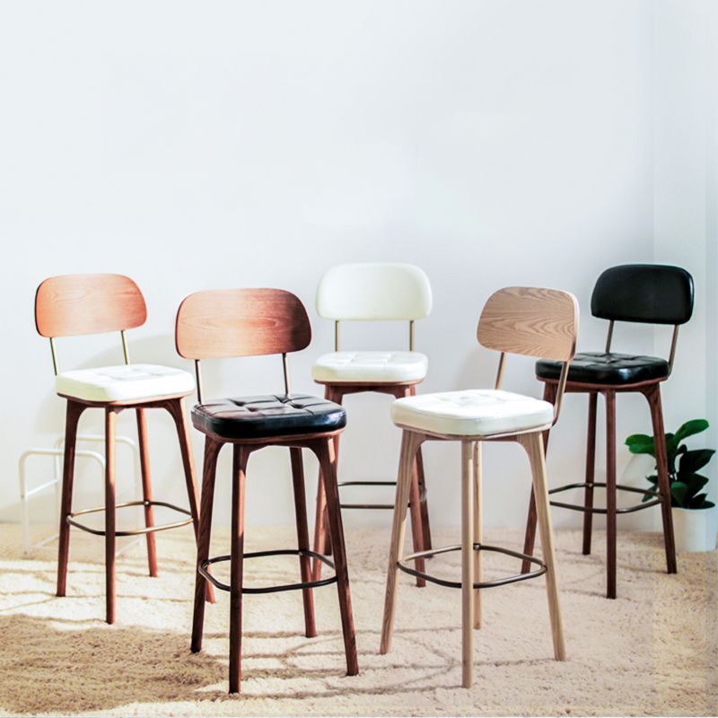 Industrielle Stuhlhocker Holzpolsterstangen Bristol mit quadratischer Sitz