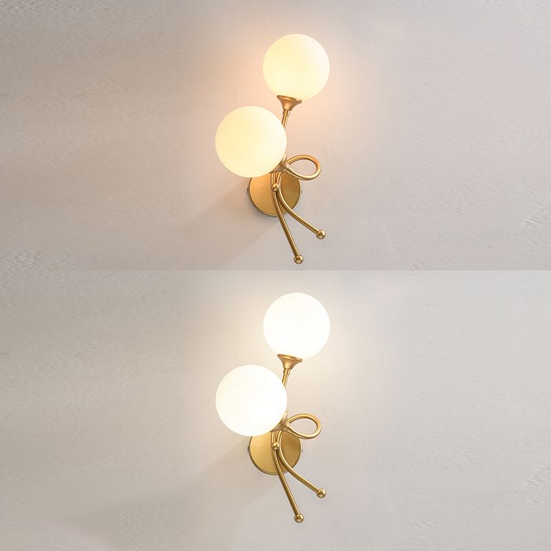 Zeitgenössische Glaswandleuchten mit zwei Kopfmetallwandleuchte für Wohnzimmer