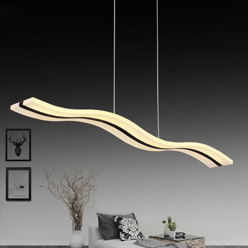 Lumière en île à LED blanche en acrylique dans le pendentif linéaire en acier inoxydable moderne en acier inoxydable