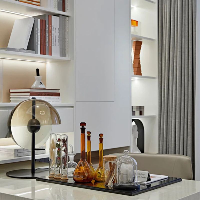 Eenvoudige bureaulamp huishoudelijke glazen tafellichtmakelaar voor slaapkamerstudieruimte