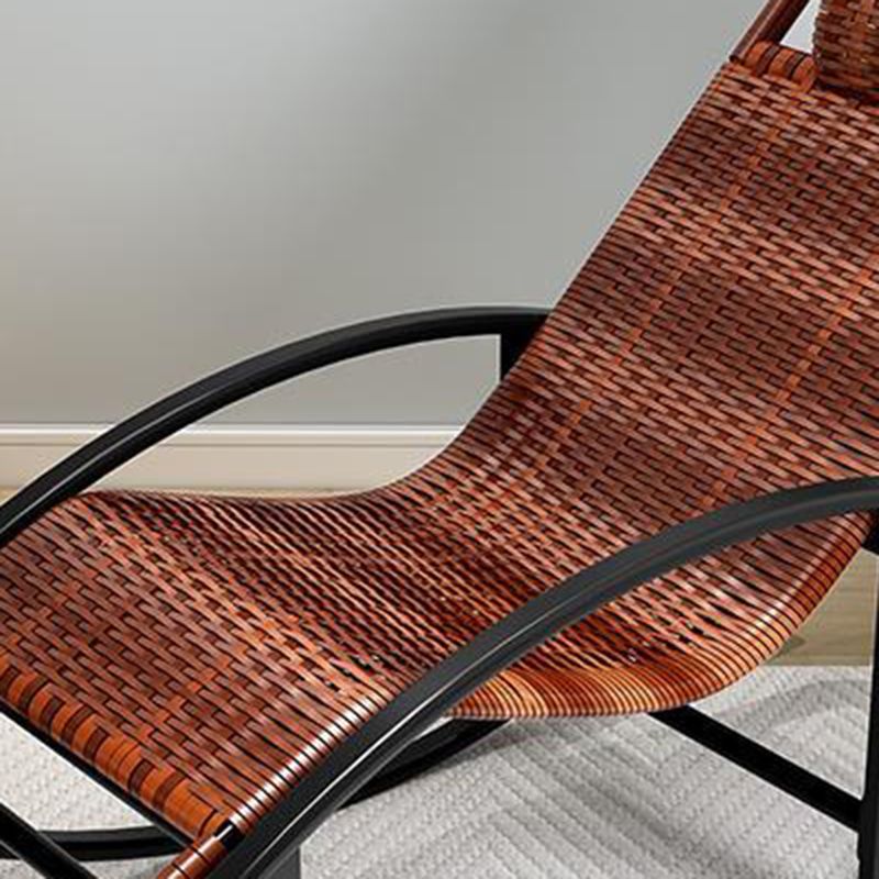 Creative Recliner Chair Wicker Outdoor Rocker Chair with Dark Legs