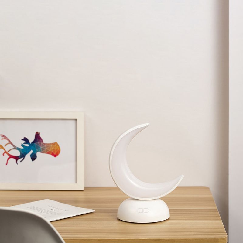 Croissant en forme d'arôme LED lampe nordique en plastique Nordic Plastic Table Light avec cordon de chargement USB