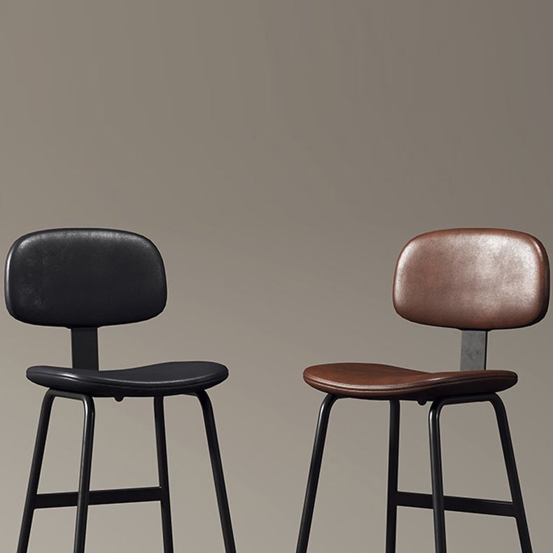 Barhocker im modernen Stil, Metallbeine, Eimer-Ledersitz, Barhocker für die Restaurantküche