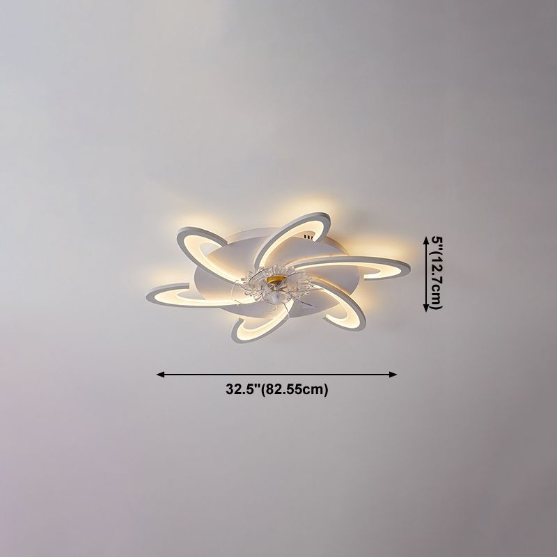 Nordische Metall Deckenlüftungslampe Multi-Head-LED-Flush-Montage-Leuchte mit klarem Kunststofflüfterblatt