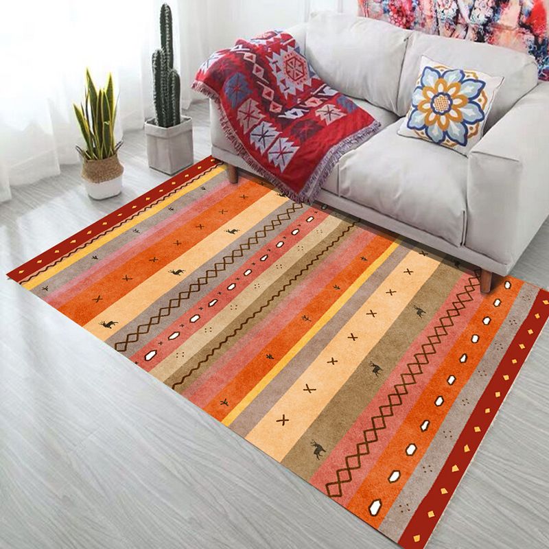 Tapis de géométrie audacieux Polypropylène Bohemia Carpet Pet Friendly Machine Washable Not Slip Rapier pour le salon