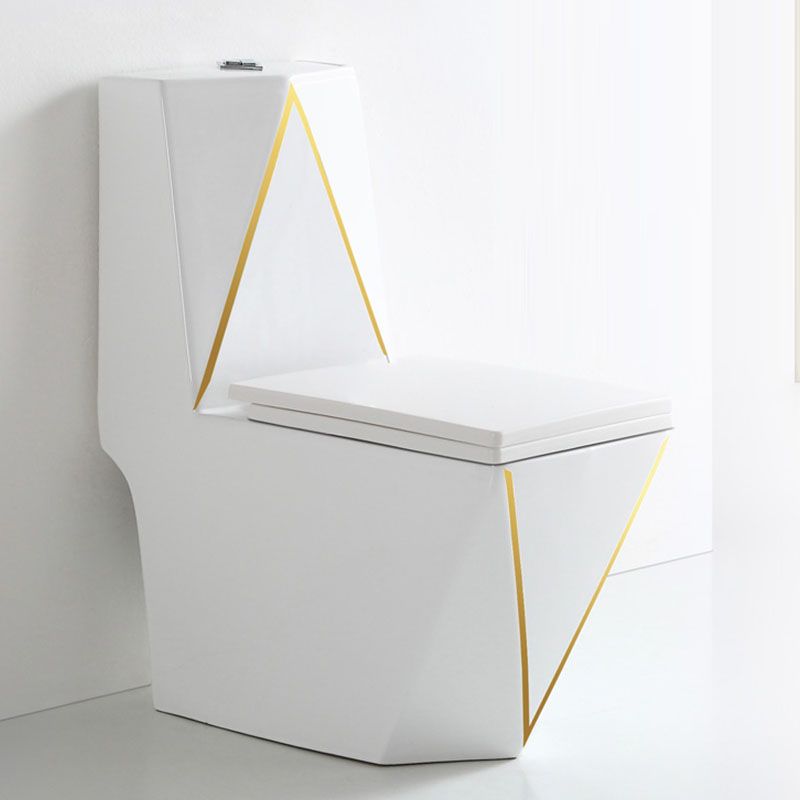 Siphon Jet Toilet Traditional One-Piece Toilet with Slow Close Seat