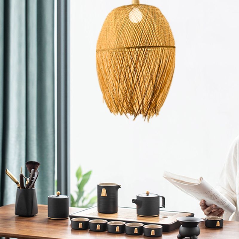 Beige handgearbeitet