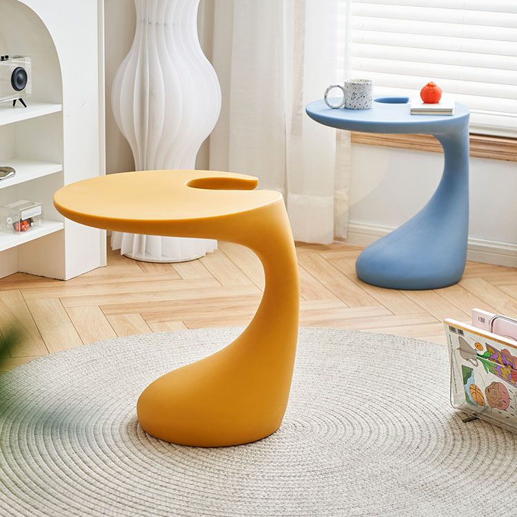 Naturally Shaped Accent Side Table Plastic C Side Table Side End Snack Table