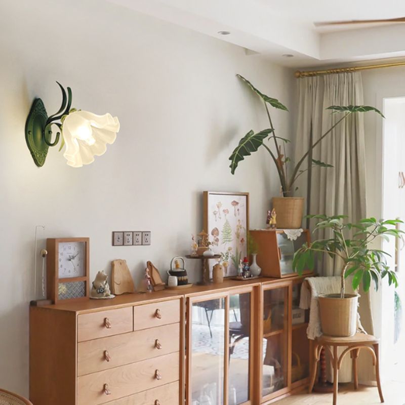 Flower Shape Metal Wall Sconces Modern 1/2-Lights Wall Mount Light Fixture in Green