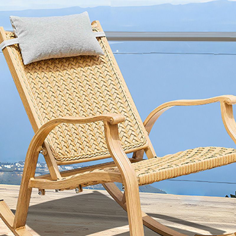 Traditional Rocking Chair Wicker Metal Frame Trapezoidal Back Indoor Rocking Chair