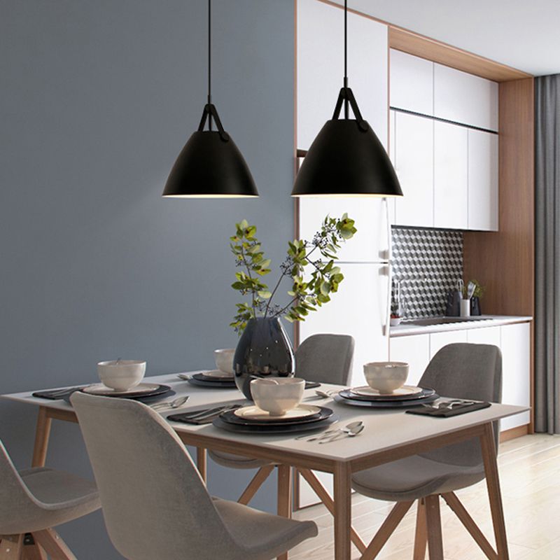 Forme du cône de style moderne Métal de lampe de suspension 1 Lumières éclairées pour le café