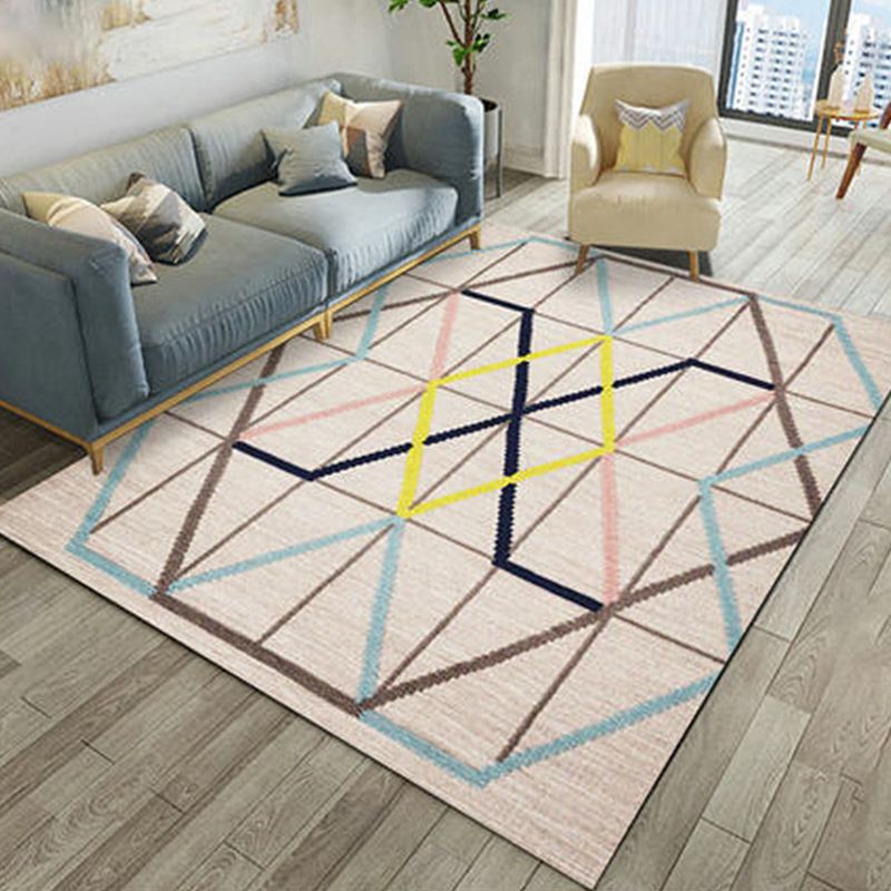 Multi Color Modern Style Rug Polypropylene Triangle Area Carpet Easy Care Indoor Rug for Home Decor